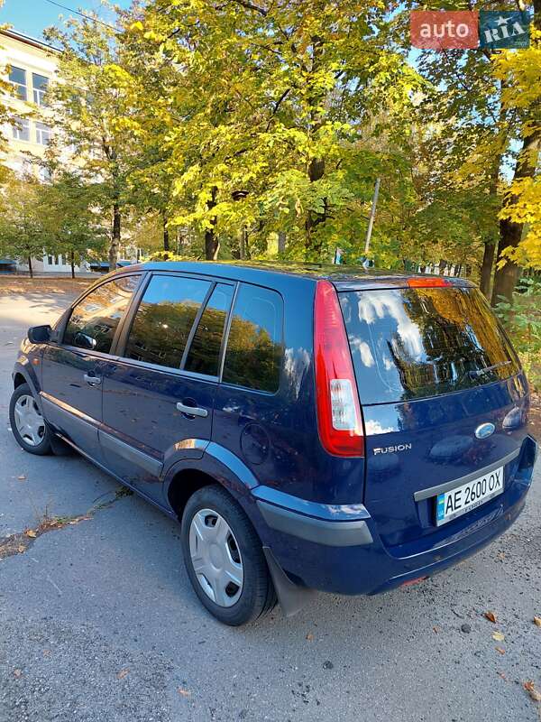Хетчбек Ford Fusion 2009 в Дніпрі