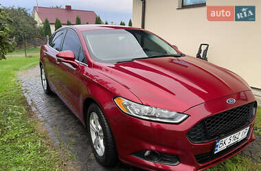 Седан Ford Fusion 2013 в 