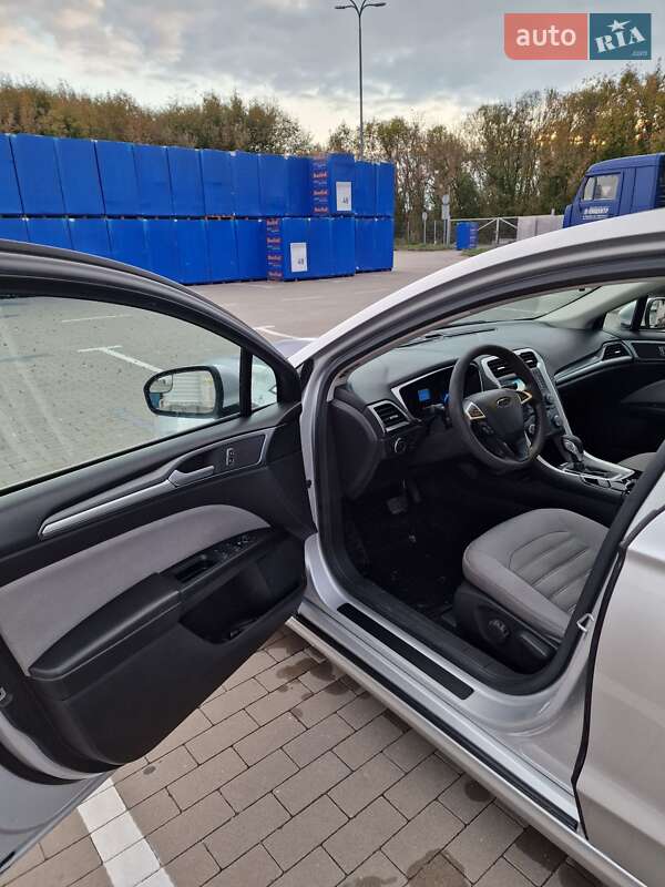 Седан Ford Fusion 2014 в Борисполі