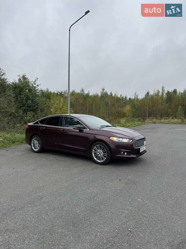 Седан Ford Fusion 2012 в Рівному