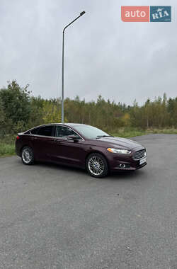 Седан Ford Fusion 2012 в 