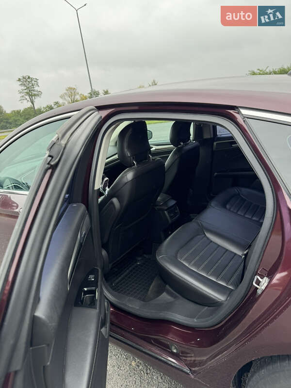 Седан Ford Fusion 2012 в Рівному