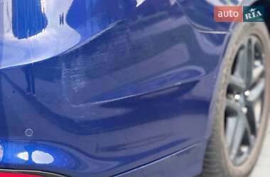 Седан Ford Fusion 2016 в 