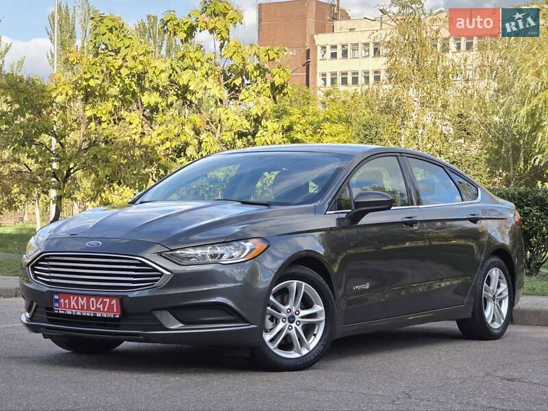 Седан Ford Fusion 2018 в 