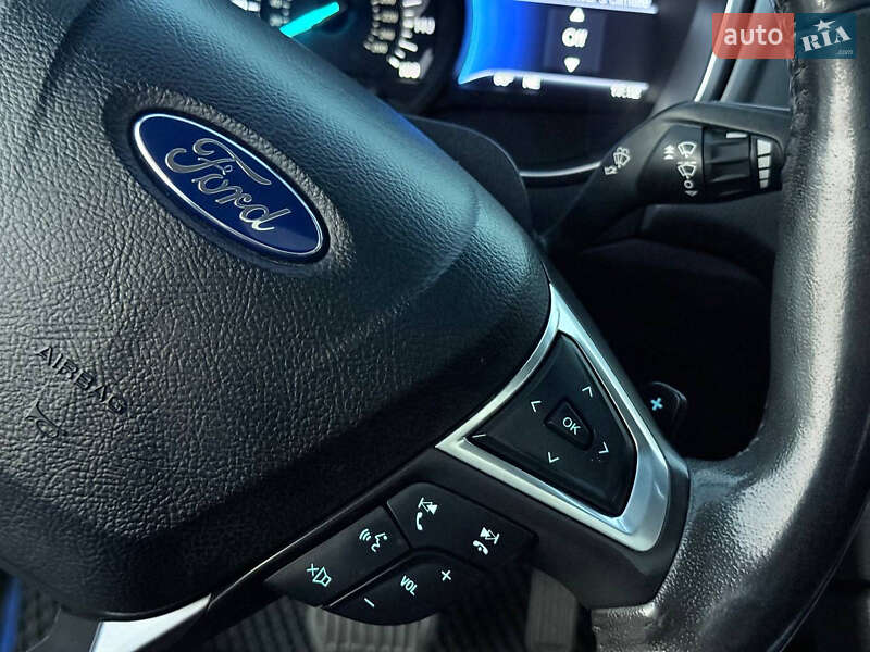 Седан Ford Fusion 2016 в Харкові