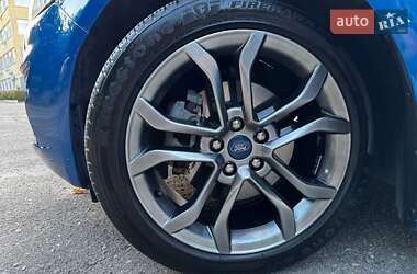 Седан Ford Fusion 2018 в 