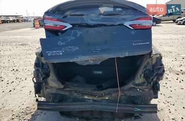 Седан Ford Fusion 2018 в 