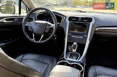 Седан Ford Fusion 2014 в 