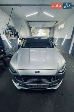 Седан Ford Fusion 2018 в Виннице