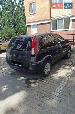 Хетчбек Ford Fusion 2011 в 