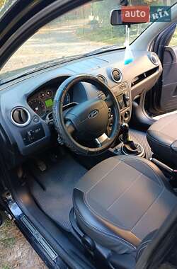 Хетчбек Ford Fusion 2010 в 