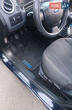 Хэтчбек Ford Fusion 2007 в 