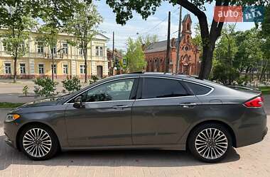 Седан Ford Fusion 2016 в 