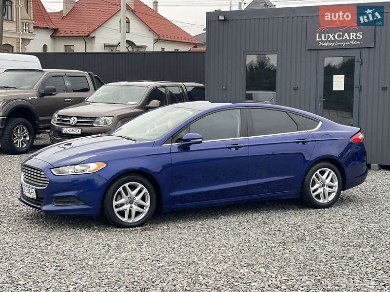 Седан Ford Fusion 2015 в Чернівцях