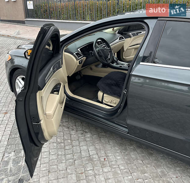Седан Ford Fusion 2014 в Києві