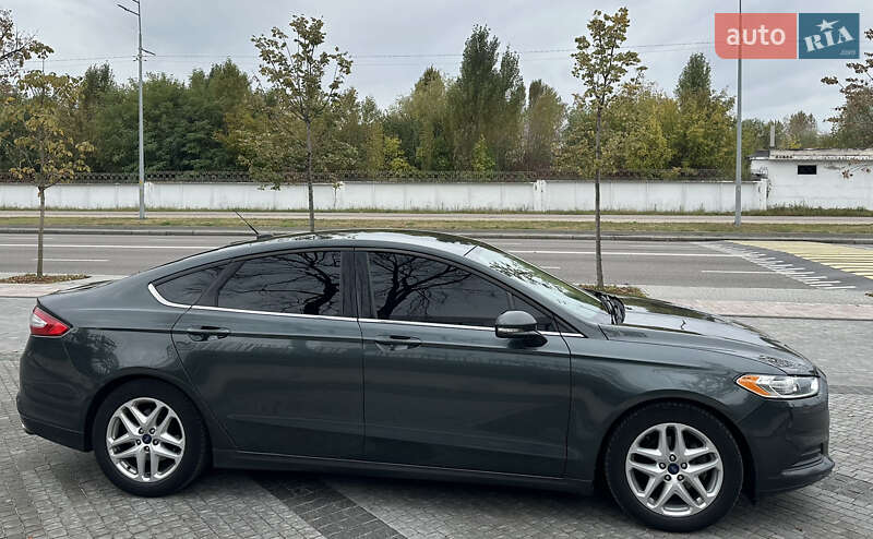 Седан Ford Fusion 2014 в Києві