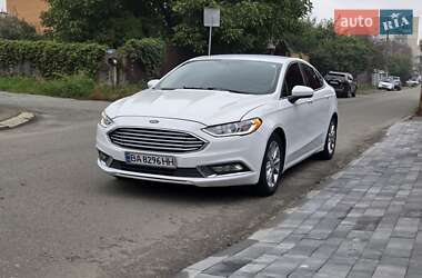 Седан Ford Fusion 2017 в 