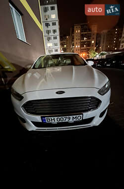 Седан Ford Fusion 2013 в Одесі