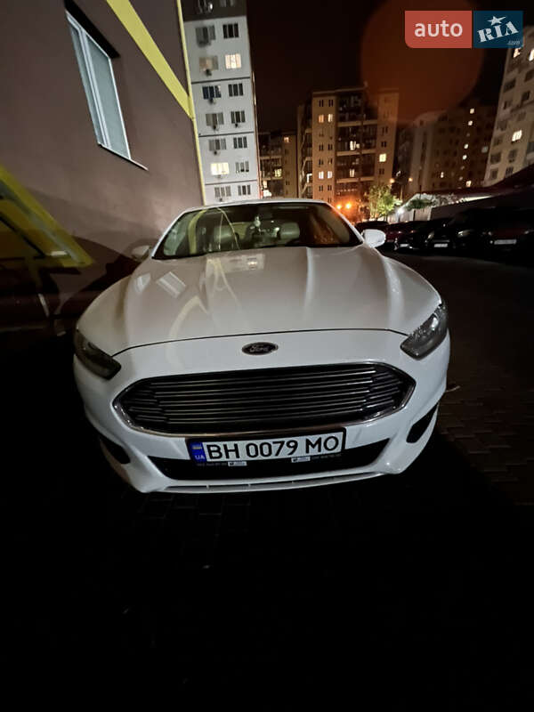 Седан Ford Fusion 2013 в Одесі