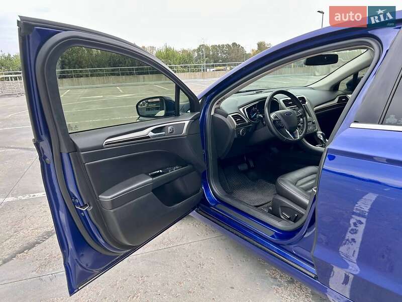 Седан Ford Fusion 2016 в Києві