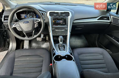 Седан Ford Fusion 2014 в 