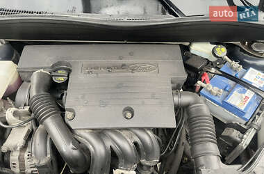 Хетчбек Ford Fusion 2012 в 