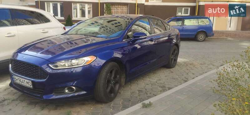 Седан Ford Fusion 2012 в Южном фото 5 Седан Ford Fusion 2012 в Южном
