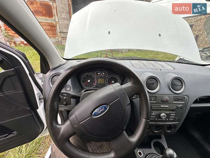 Хетчбек Ford Fusion 2009 в Луцьку