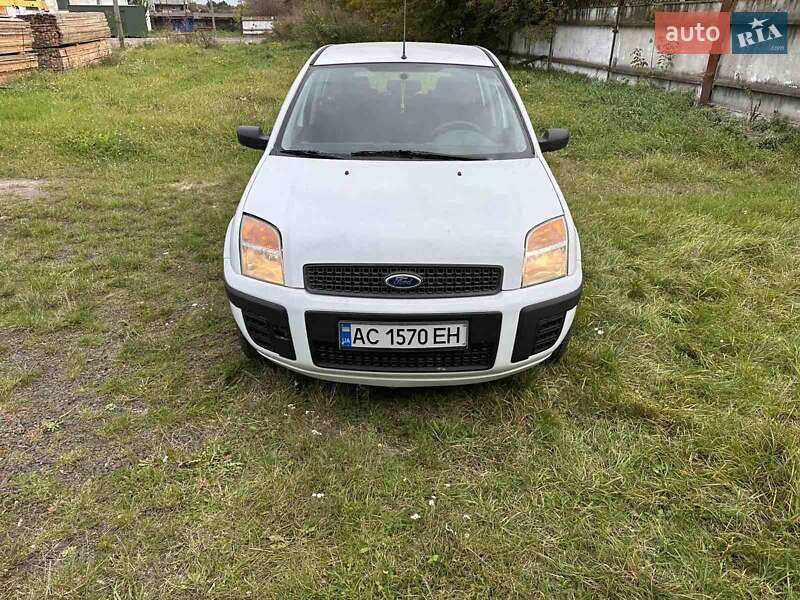 Хетчбек Ford Fusion 2009 в Луцьку