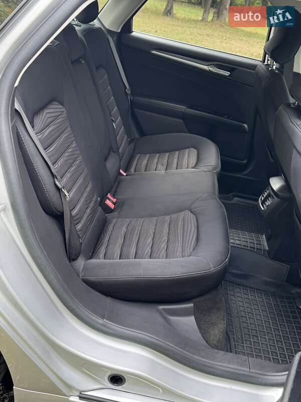 Седан Ford Fusion 2015 в Нежине