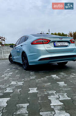 Седан Ford Fusion 2014 в 