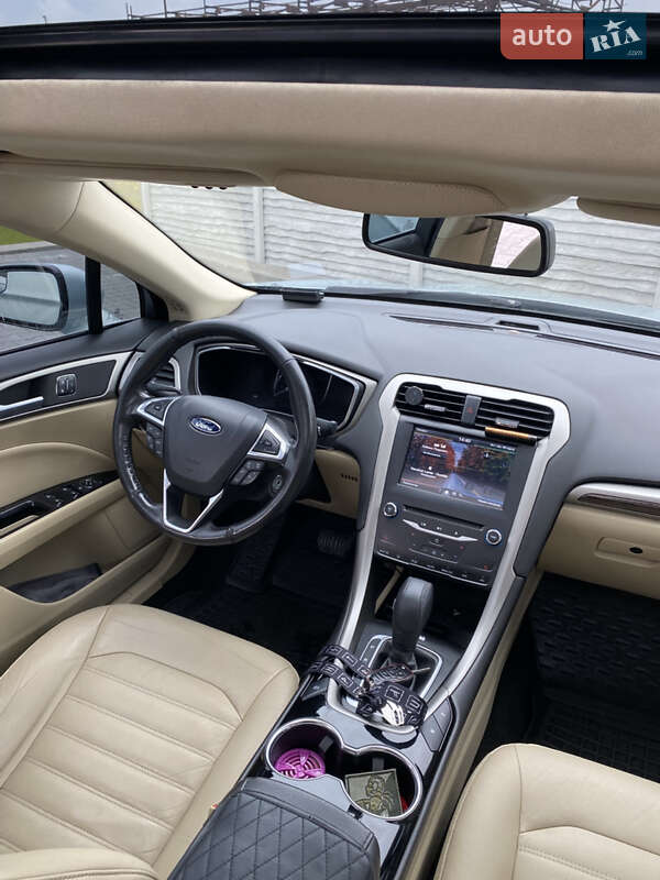 Седан Ford Fusion 2014 в Тернополі