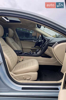 Седан Ford Fusion 2014 в 