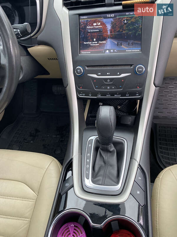 Седан Ford Fusion 2014 в Тернополі