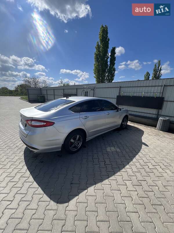 Седан Ford Fusion 2014 в Виннице