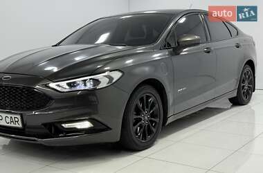 Седан Ford Fusion 2017 в 