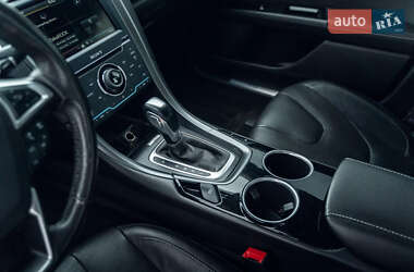 Седан Ford Fusion 2014 в 