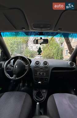 Хэтчбек Ford Fusion 2008 в 