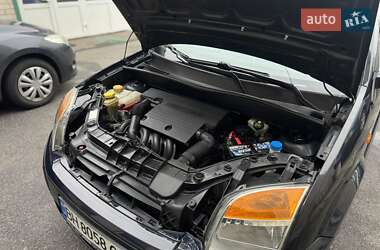 Хэтчбек Ford Fusion 2006 в 