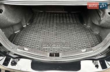 Седан Ford Fusion 2015 в 