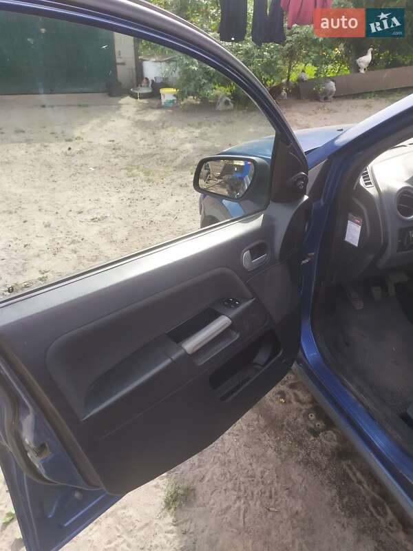 Хэтчбек Ford Fusion 2008 в Камне-Каширском