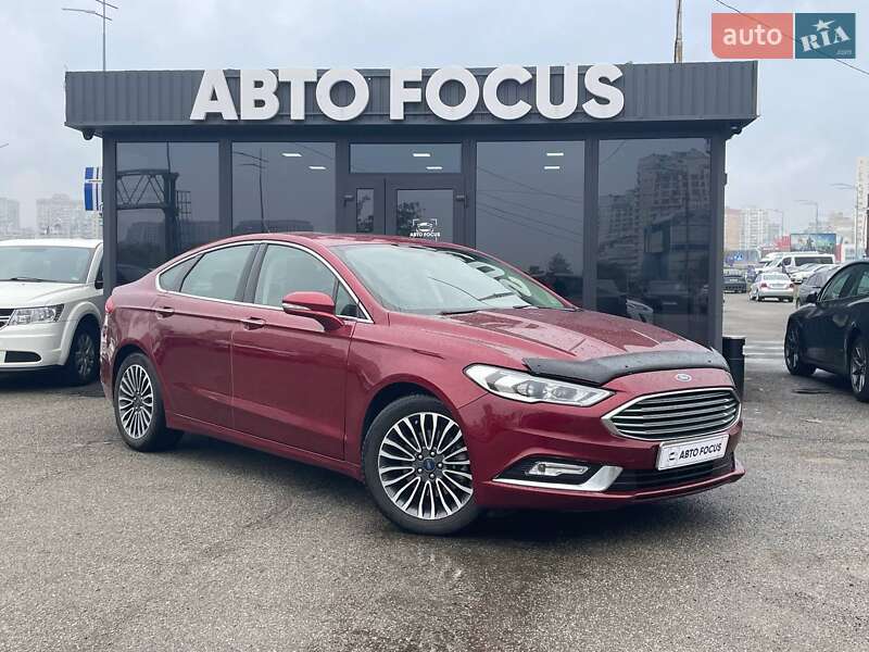 Седан Ford Fusion 2016 в 