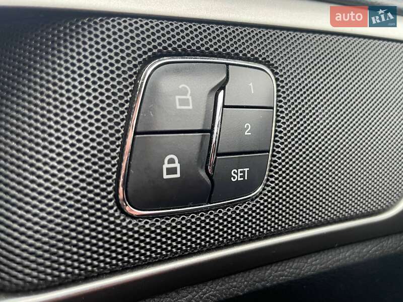 Седан Ford Fusion 2016 в Киеве фото 17 Седан Ford Fusion 2016 в Киеве