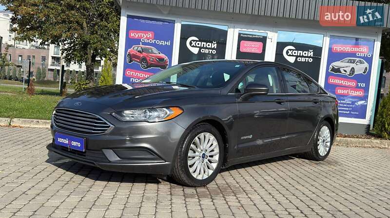 Седан Ford Fusion 2016 в Львові