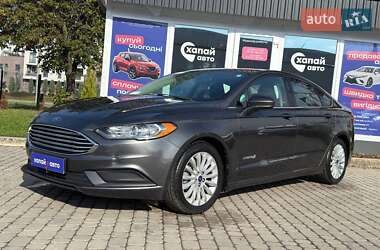 Седан Ford Fusion 2016 в 