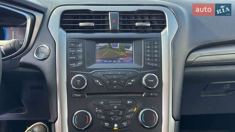 Седан Ford Fusion 2016 в Львові