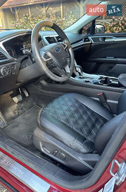 Седан Ford Fusion 2014 в 