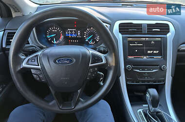 Седан Ford Fusion 2014 в 