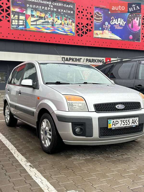 Хетчбек Ford Fusion 2006 в Києві