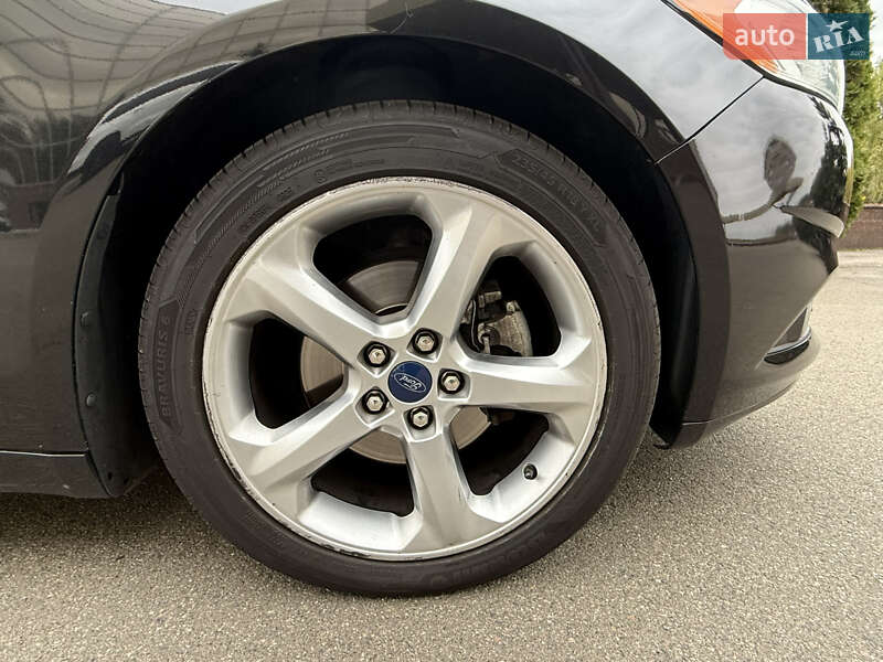 Седан Ford Fusion 2015 в Киеве